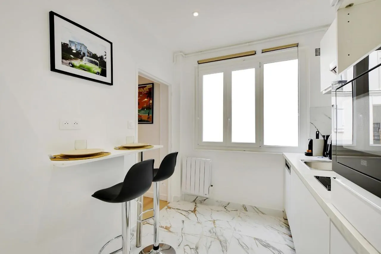 파리 Charming And Cozy At Parc Des Buttes Chaumont 아파트