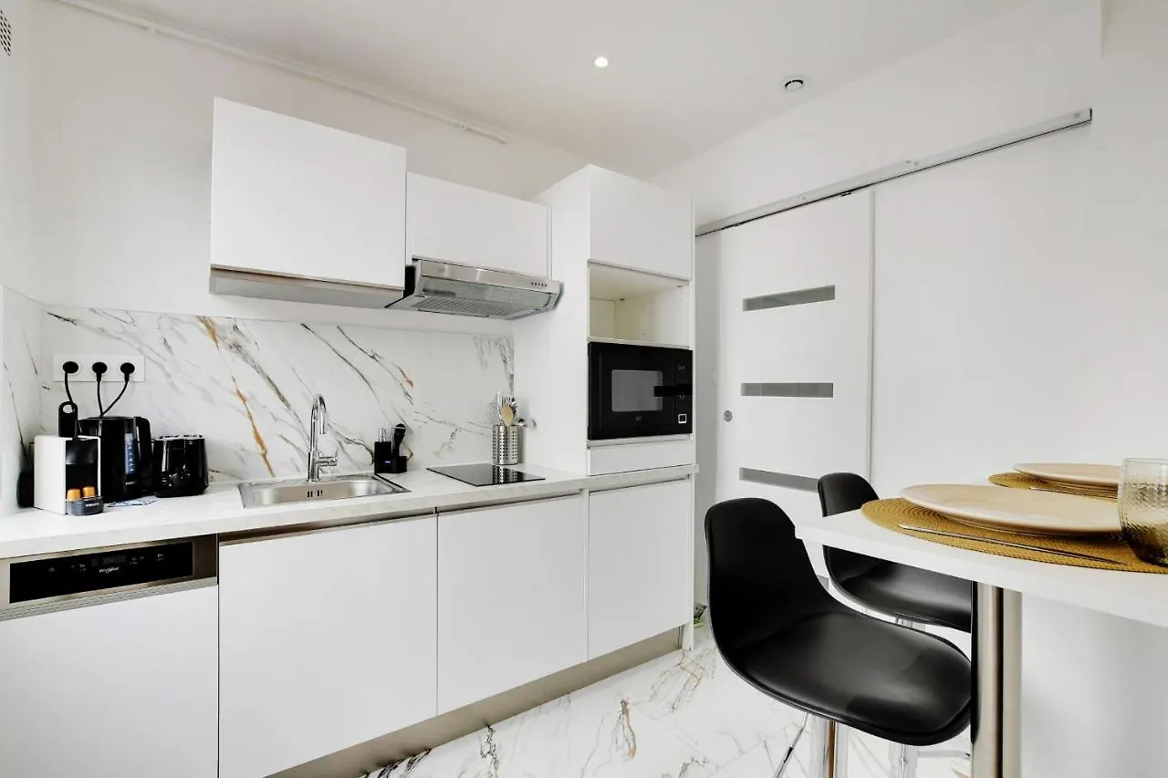파리 Charming And Cozy At Parc Des Buttes Chaumont 아파트